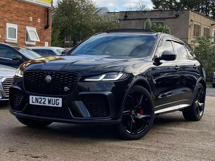 Jaguar F-Pace 2022 photo 2