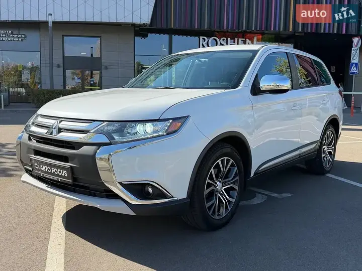Mitsubishi Outlander 2015 photo 4