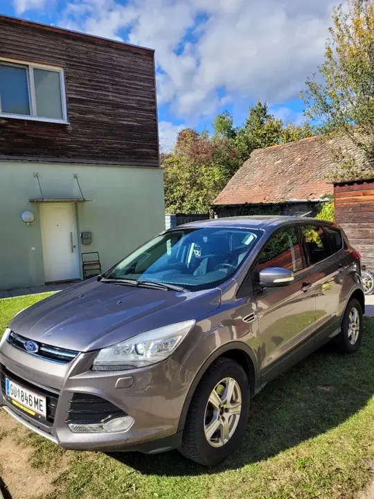 Ford Kuga 2013 photo 2