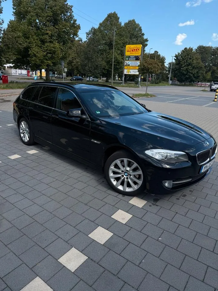 BMW F11