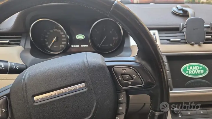 Land Rover Range Rover Evoque 2015 photo 4