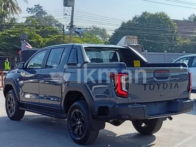 Toyota Hilux 2026 photo 5