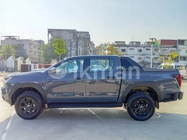 Toyota Hilux 2026 photo 4