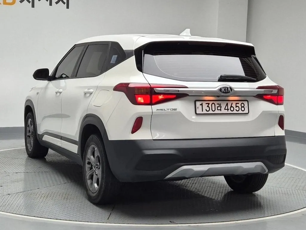 Kia Seltos 2021 photo 2