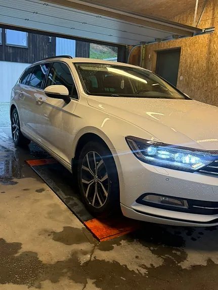 Volkswagen Passat 2016 photo 2