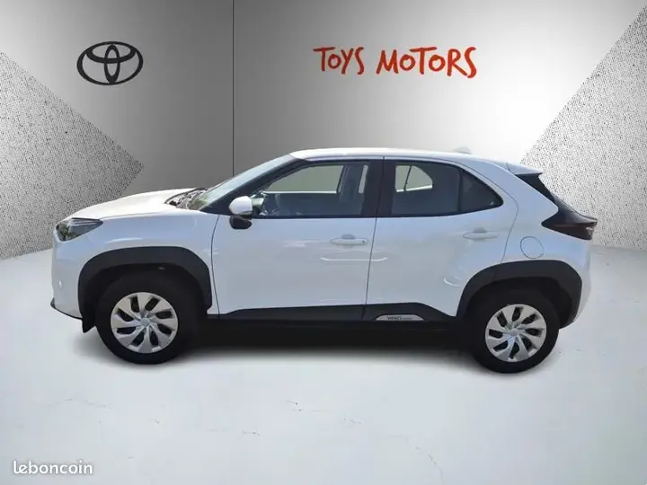 Toyota Yaris Cross 2025 photo 2