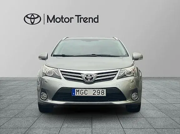 Toyota Avensis 2012 photo 5