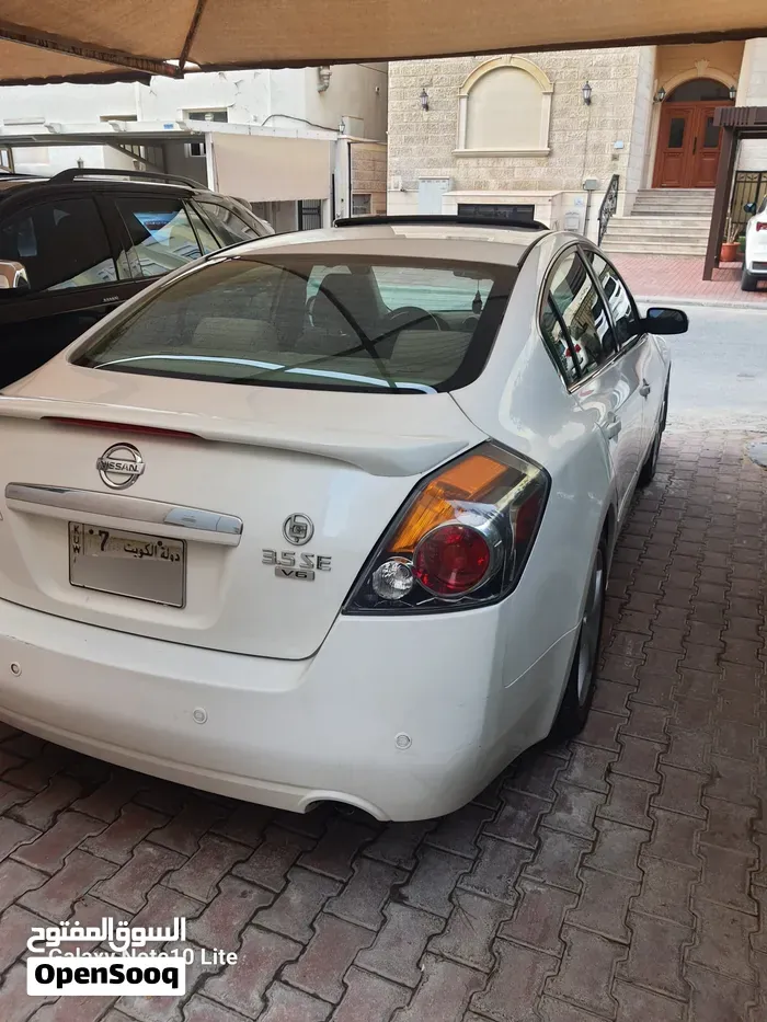 Nissan Altima 2010 photo 5