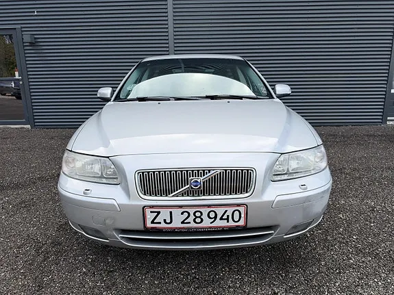 Volvo V70 2008 photo 2