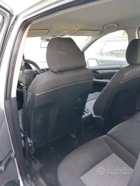 Mercedes-Benz A 180 2006 photo 3