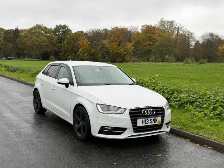 Audi A3 2014 photo 2