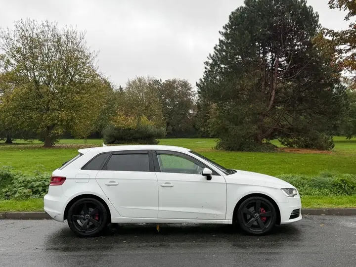 Audi A3 2014 photo 4