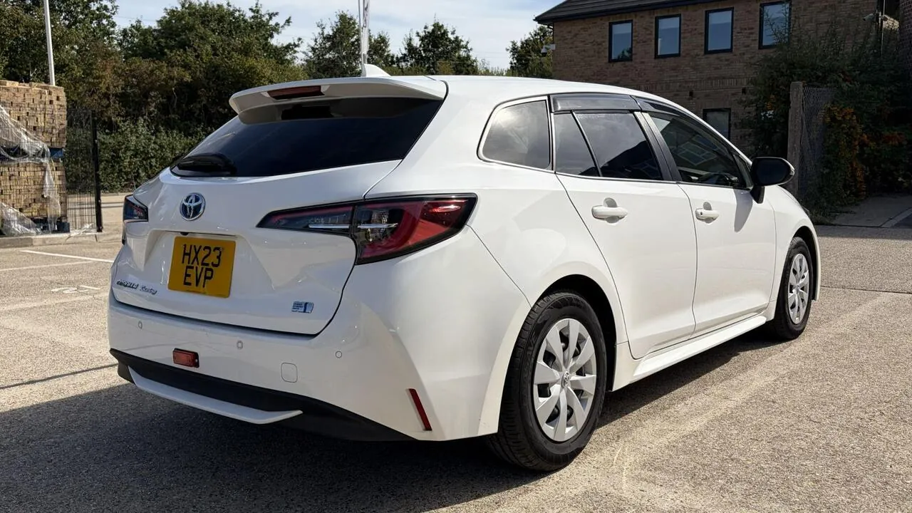 Toyota Corolla 2023 photo 3