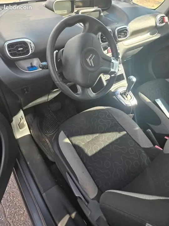 Citroen C3 Picasso 2012 photo 3