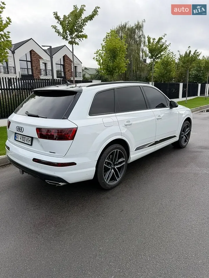 Audi Q7 2016 photo 5