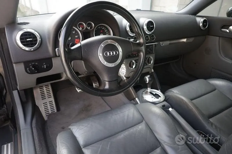 Audi Tt 2003 photo 2