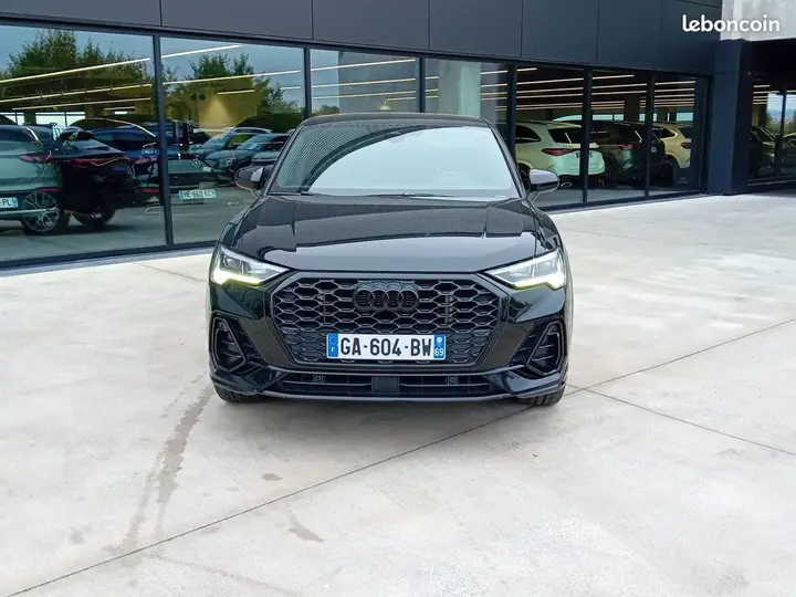 Audi Q3 2021 photo 4