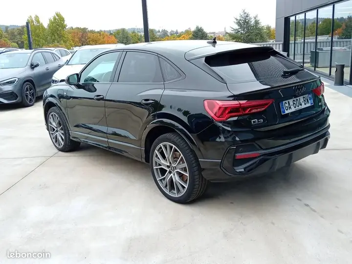 Audi Q3 2021 photo 3
