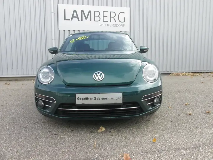 Volkswagen Beetle 2017 photo 2