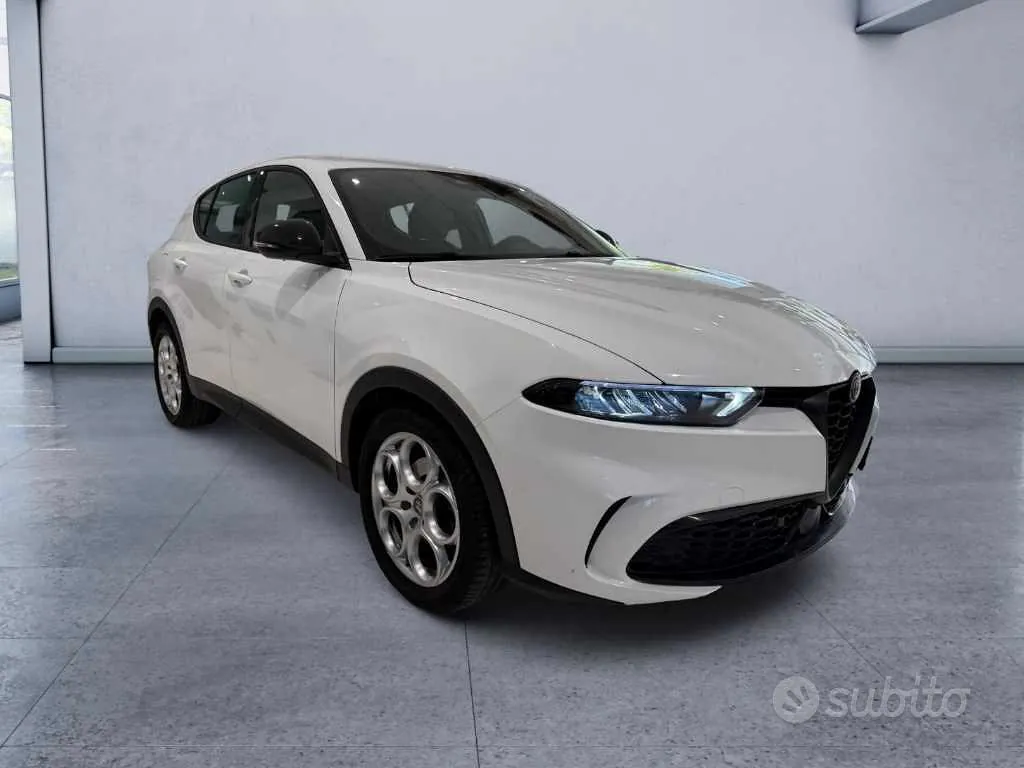 Alfa Romeo Tonale 2023 photo 3