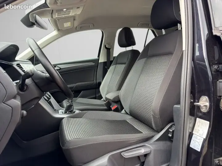 Volkswagen T-Roc 2021 photo 3