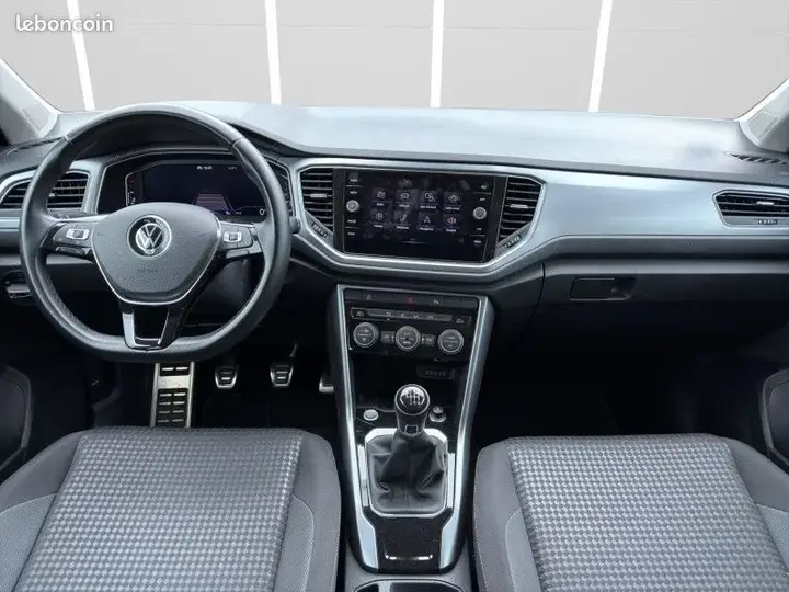 Volkswagen T-Roc 2021 photo 4