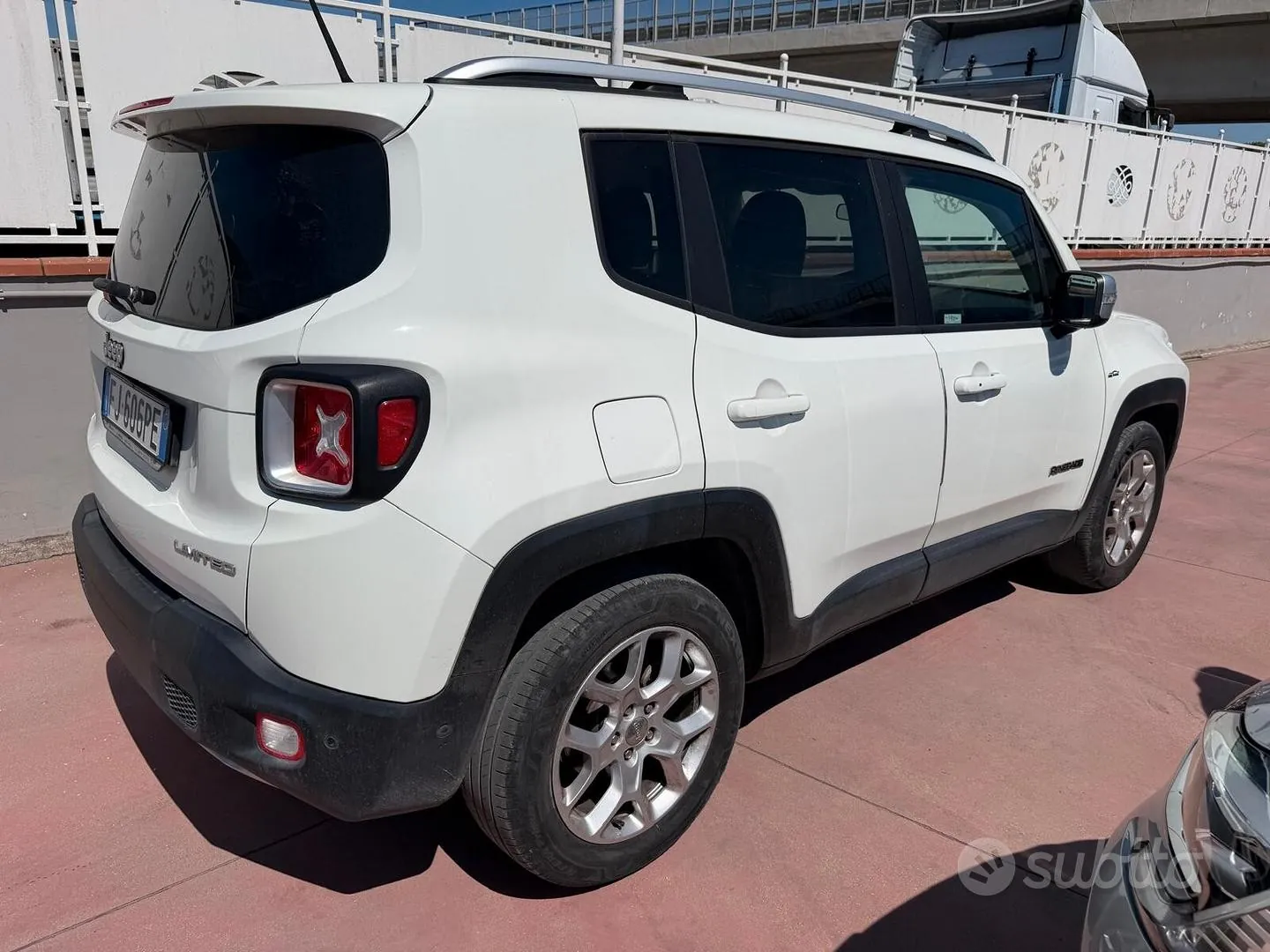 Jeep Renegade 2017 photo 4