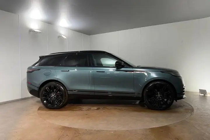 Land Rover Range Rover Velar 2026 photo 5