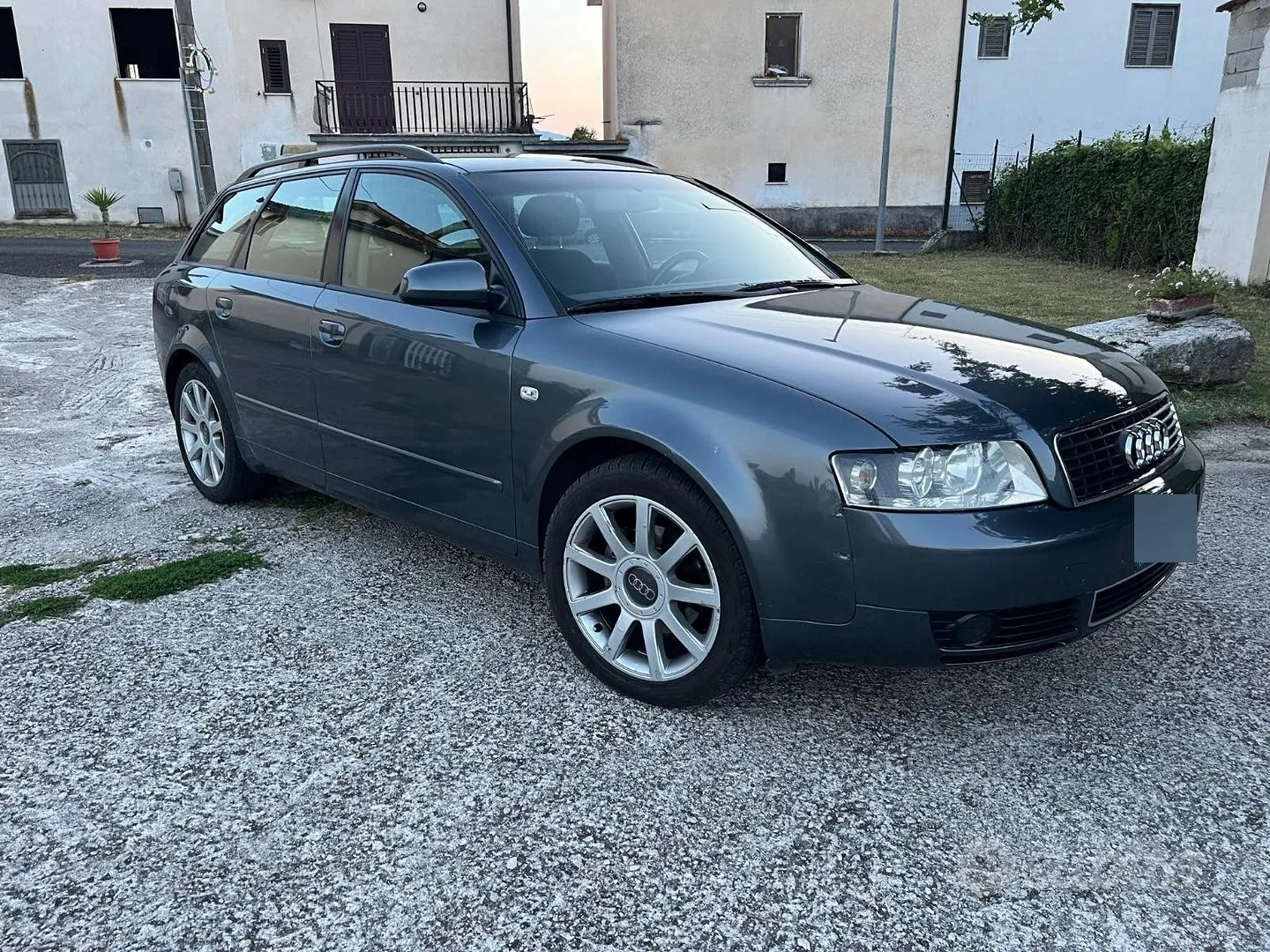 Audi A4 Avant 2003 photo 2