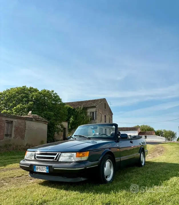 Saab 900 1992 photo 3