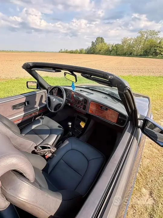 Saab 900 1992 photo 2