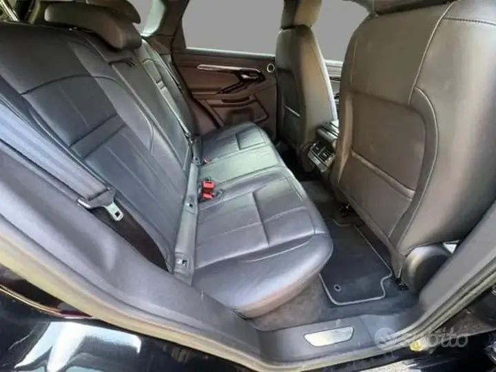 Land Rover Range Rover Evoque 2022 photo 5