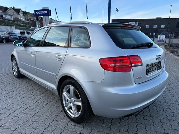 Audi A3 2012 photo 4