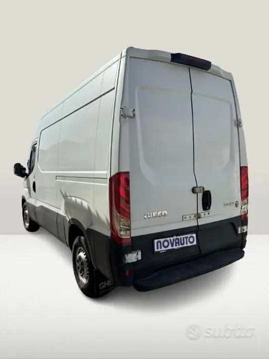 Iveco Daily 2018 photo 3