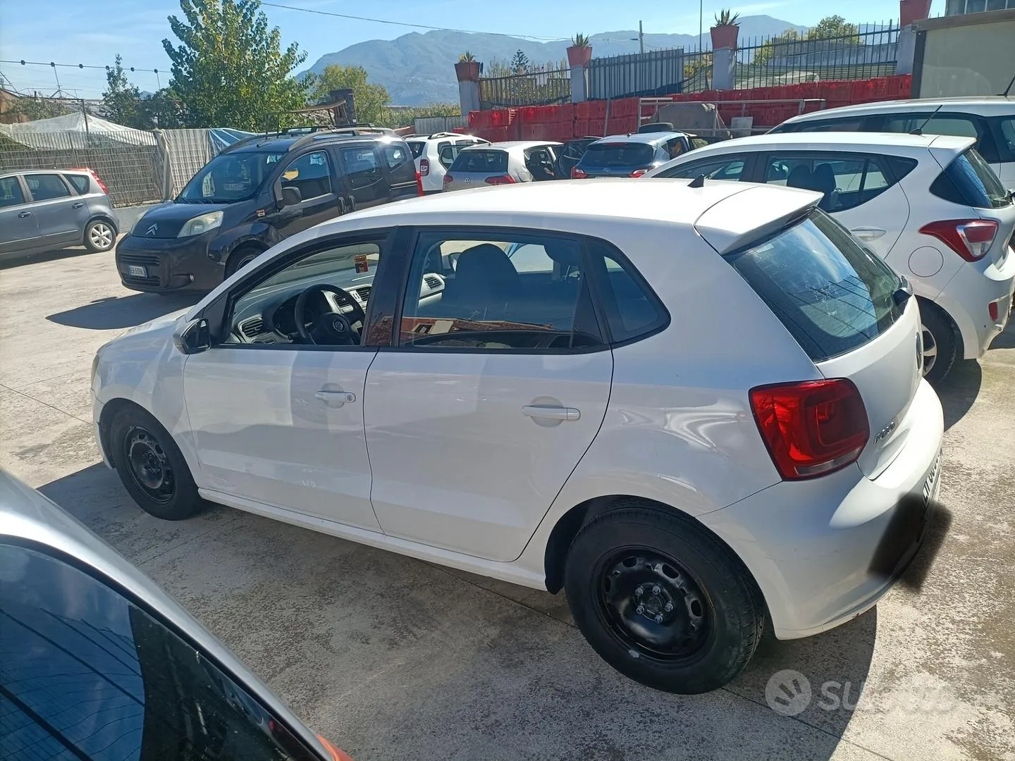 Volkswagen Polo 2012 photo 4