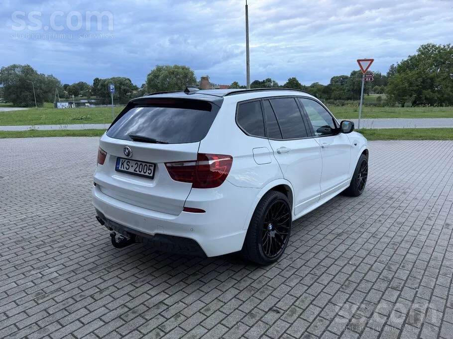 BMW X3 2012 photo 4