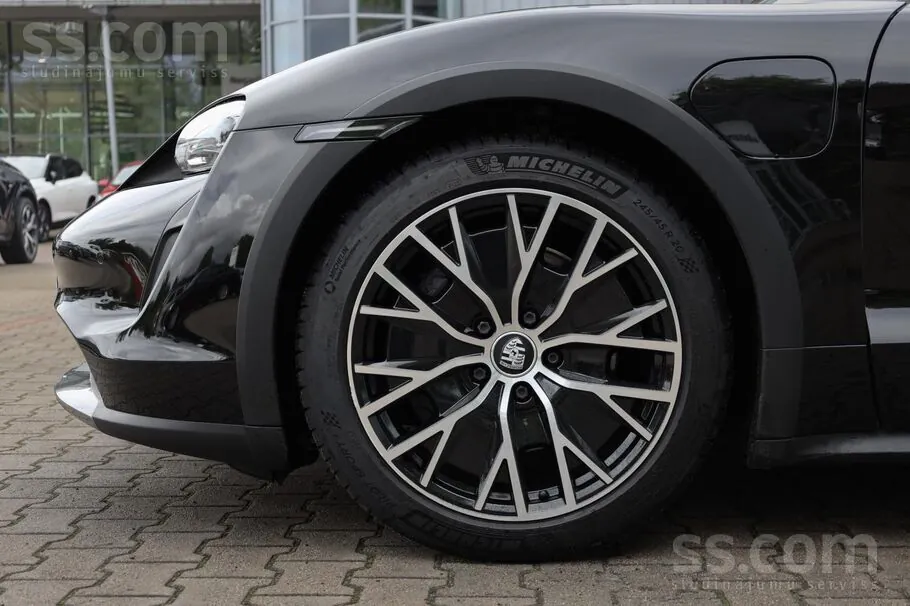 Porsche Taycan 2021 photo 5