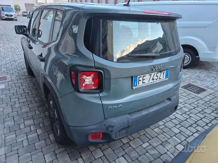 Jeep Renegade 2016 photo 5