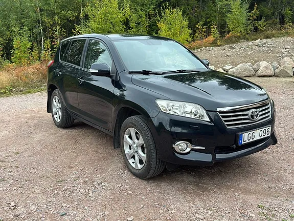 Toyota Rav4 2011 photo 2
