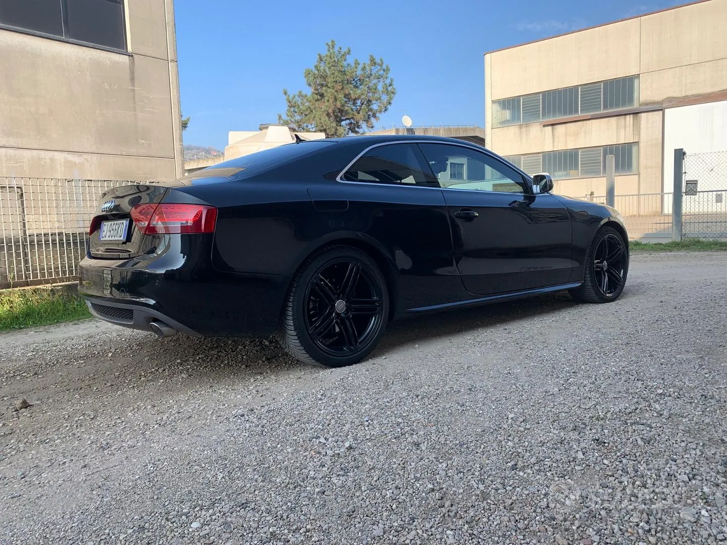 Audi A5 2011 photo 2