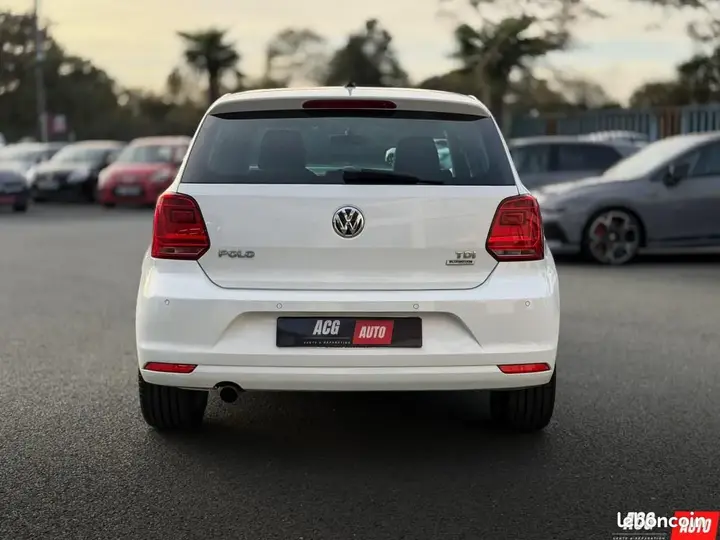 Volkswagen Polo 2014 photo 4