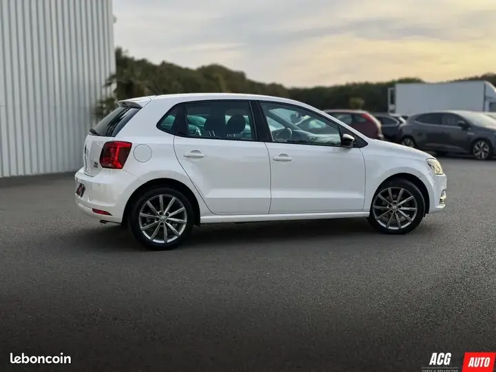 Volkswagen Polo 2014 photo 5
