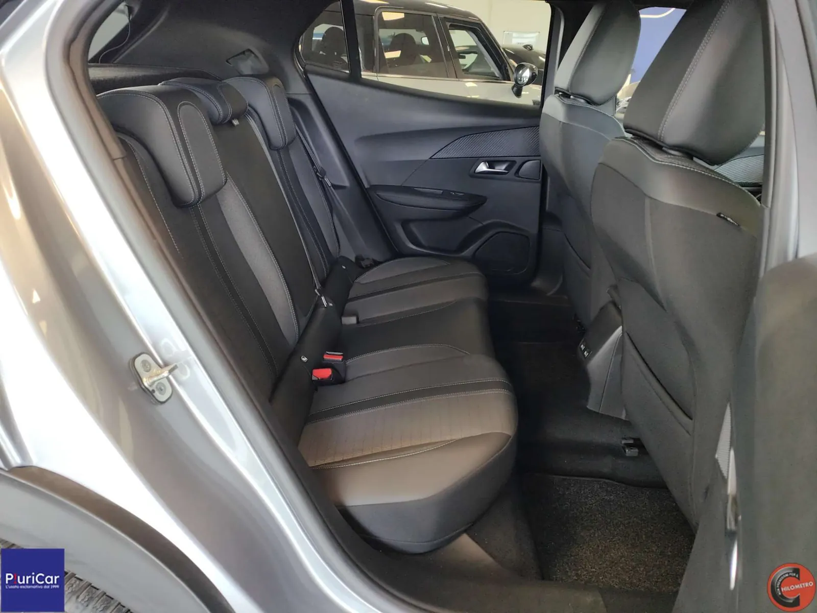 Peugeot 2008 2023 photo 3