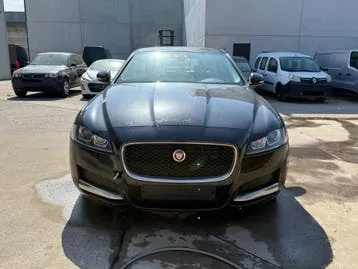 Jaguar Xf 2018 photo 2