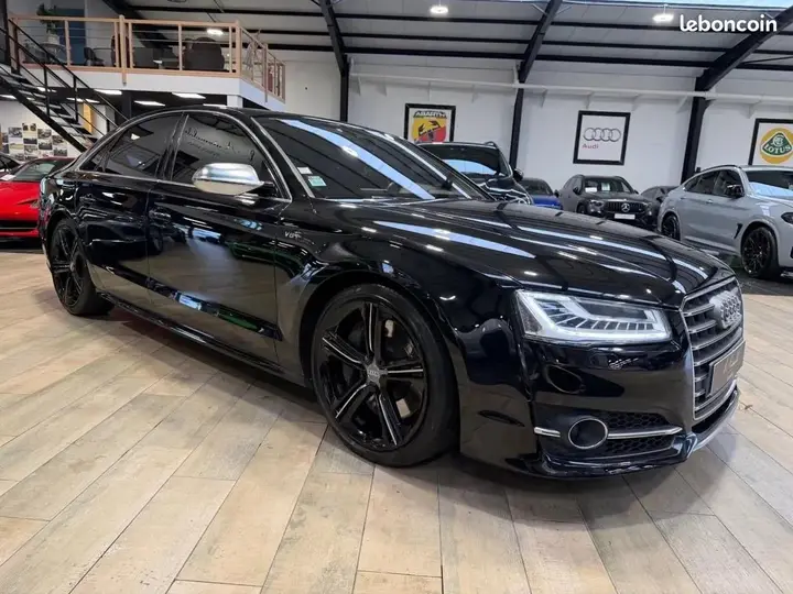 Audi S8 2015 photo 4