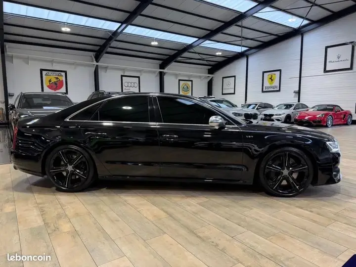 Audi S8 2015 photo 5
