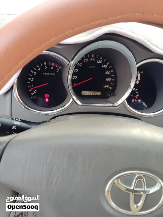 Toyota Fortuner 2011 photo 3