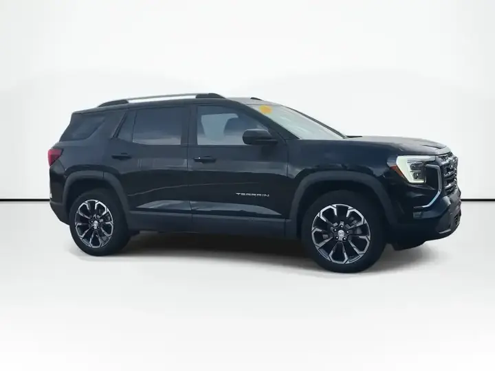 GMC Terrain 2025 photo 2
