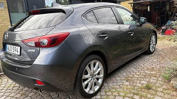 Mazda 3 2016 photo 3