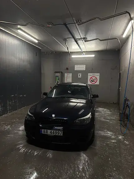 BMW 525D 2006 photo 2